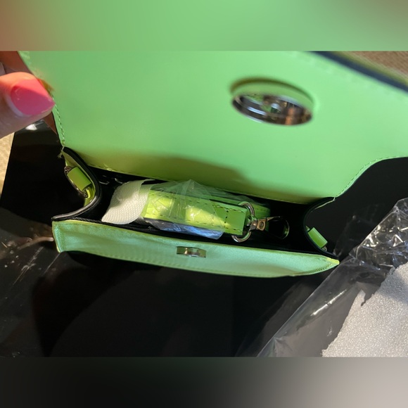 Aldo Papioni bright green mini crossbody purse - Picture 4 of 8